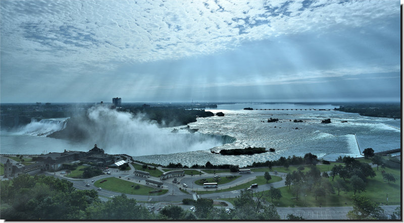  Niagara Falls and American Falls  far left.