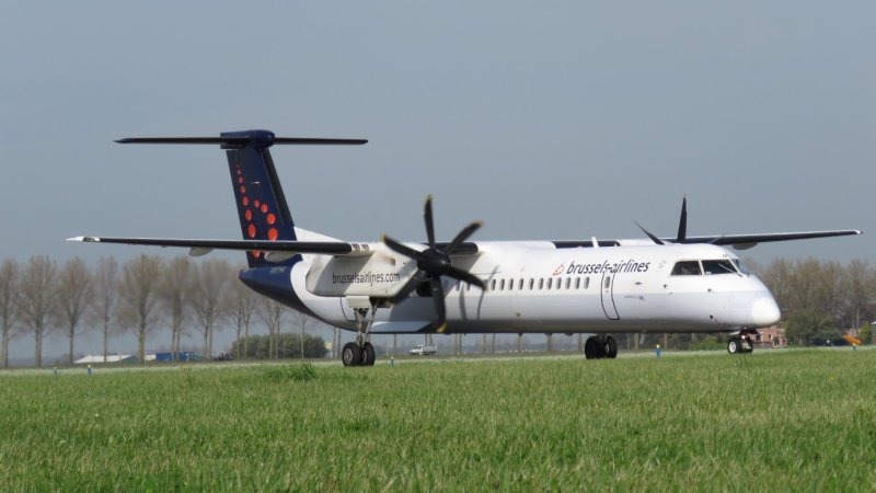 G-ECOK Brussels Airlines De Havilland Canada DHC-8-402Q Dash 8 