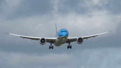 PH-BHD KLM Royal Dutch Airlines Boeing 787-9 Dreamliner