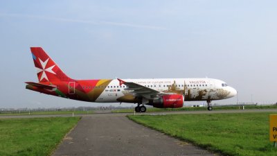 9H-AEO Air Malta Airbus A320-200