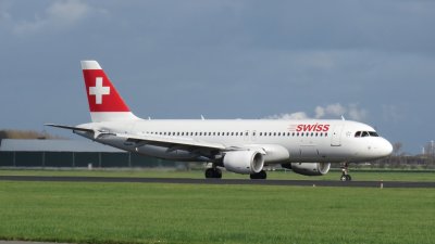 HB-JLQ Swiss Airbus A320-214 