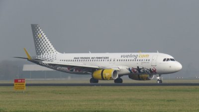 EC-MEQ Vueling Airbus A320-232(WL)