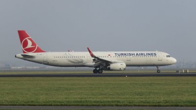 TC-JSK Turkish Airlines Airbus A321-231(WL)