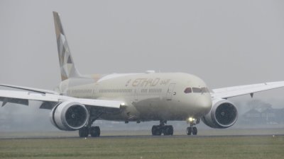 A6-BLS Etihad Airways Boeing 787-9 Dreamliner 