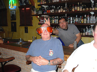 MIDGE IN THE HARMONY BAR . HISARONU . TURKEY . 23 / 4 / 2008