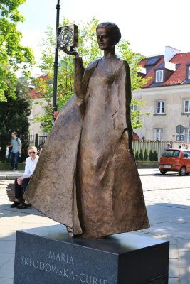 Monument to Marie Curie