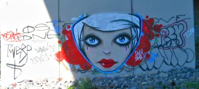 VERY good graffiti - under a bridge