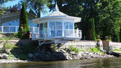Cantilevered Gazebo
