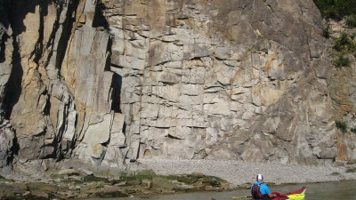Interesting pattern in rock face
