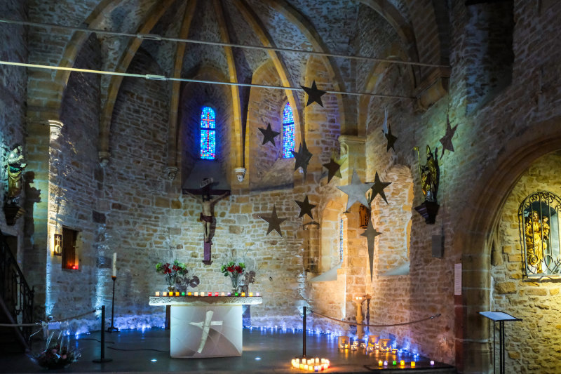Eglise St Laurent Oingt