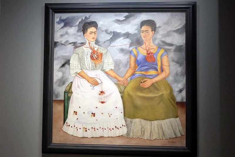 Frida Kahlo - Les deux Frida (1939) - Mexico, Collection Museo de Arte Moderno - 8702