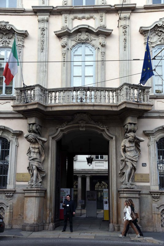 Palazzo Litta Cultura, Via Magenta - 2328