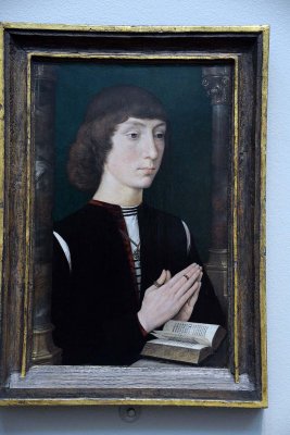 Hans Memling - A Young Man at Prayer (mid-1470s) - 3143