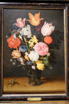 Jan Brueghel the Elder and the Younger - Still Life of Tulips and Roses in a Glass Vase Resting on a Table (1615-1620) - 9019