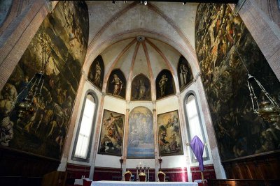 Presbytery, decorated by Tintoretto - 7481