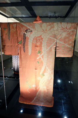 Kosode  motifs de treilles de glycine, vagues et feuilles de chanvre (seconde moiti 17e sicle) - 1075