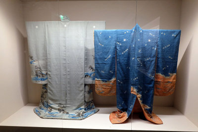 Ere Meiji (2e moiti 19e s.): kimono  motif d'eau vive, rochers, aigles; furisode  motifs de roseaux, bateaux, pluviers - 1163