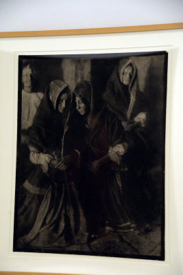 Jos Ortiz-Echage - Lagarteranas en misa (1925) - Museo Reina Sofa, Madrid - 9884