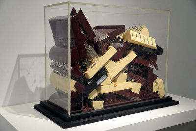 Arman - Le cerveau lectronique, Acumulation de machines (1961) - Museo Reina Sofa, Madrid - 0386