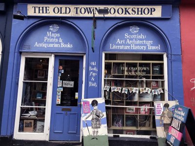 Bookshop on W Bow - 8635
