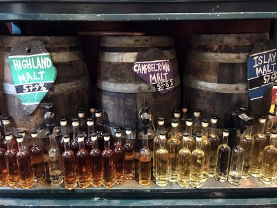 Cadenhead Whisky Shop on Royal Mile - 8662