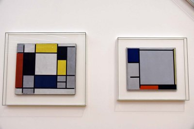 Composition with Blue, Yellow, Red, Black and Grey (1922); Comp. with Yellow, Red, Black, Blue and Gray (1920) - Mondrian - 4034