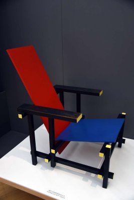 Red and Blue Chair (design 1919-1923) - Gerrit Rietveld - 4036