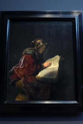 An Old Woman Reading, Probably the Prophetess Hannah (1631) - Rembrandt van Rijn - 4587