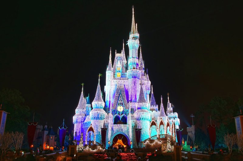 The castle in Christmas lights