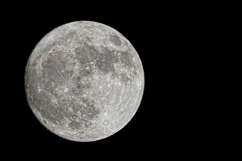 March 18 2011 Moon at 1500mm