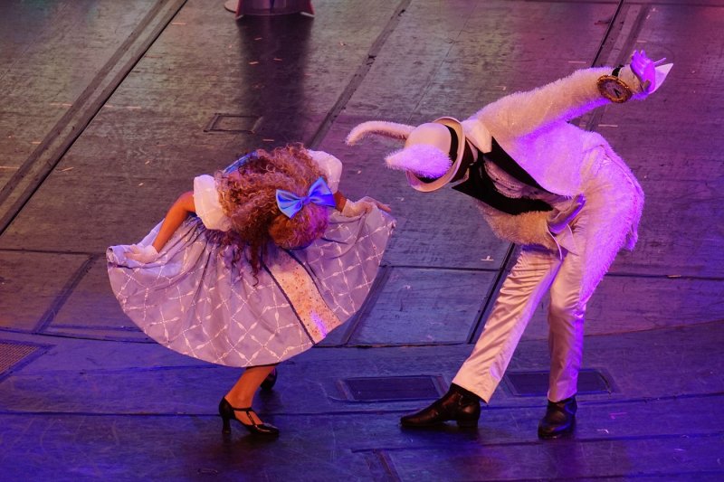 Eurodam singers and dancers performing