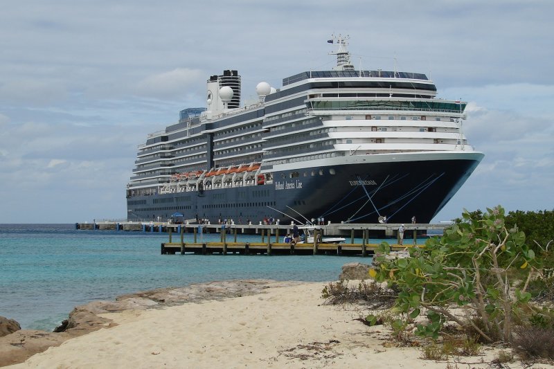 Zuiderdam at Grand Turk