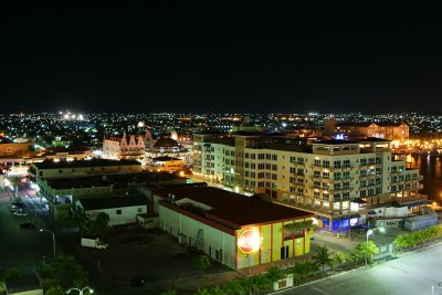Orenjestad, Aruba by night