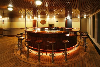 Noordam - Aft pool bar