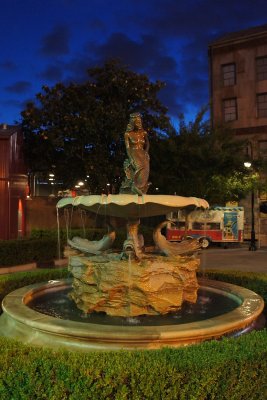 Splash fountain