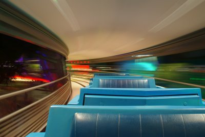 Peoplemover moving