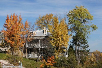 Chicoutimi home and fall color