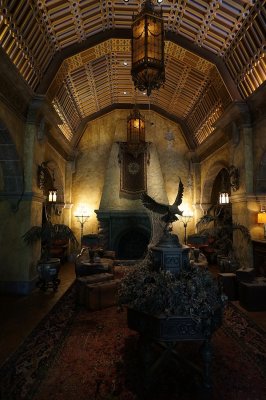 Lobby of Hollywood Tower Hotel