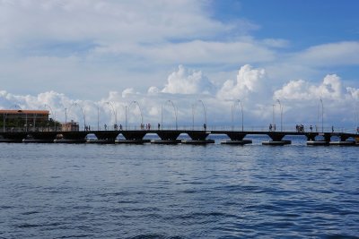 Queen Emma pontoon bridge, Curacao