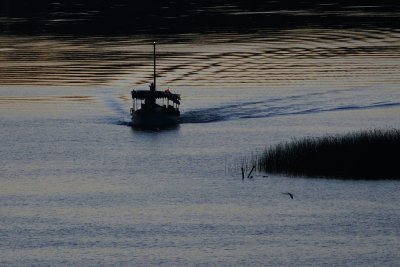 Fort Wilderness boat starting early