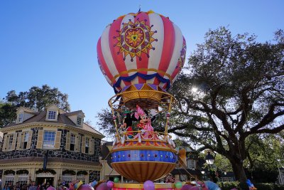 Mickey and Minnie parade float
