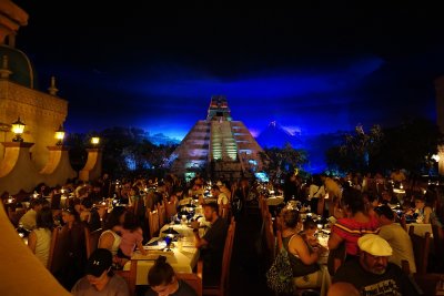 Mexico pavilion restaurant scene