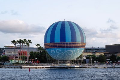 Disney Springs balloon