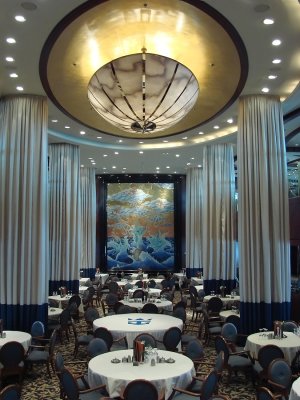 Radiance of the Seas Cascades dining room