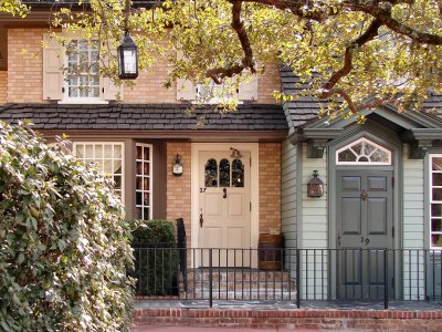 Doors off Liberty Square in Frontierland