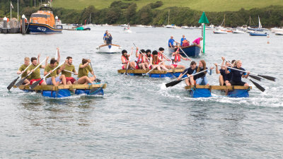 Raft Race 02.jpg