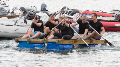 Raft Race 04.jpg