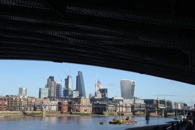 38:365<br>beyond blackfriars bridge