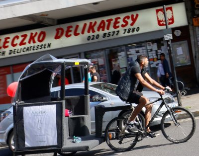 Nice little pedal powered taxi.