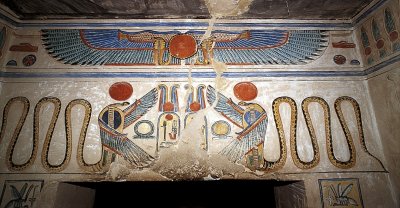 The Tomb's Fabulous Paintings with the Wasps